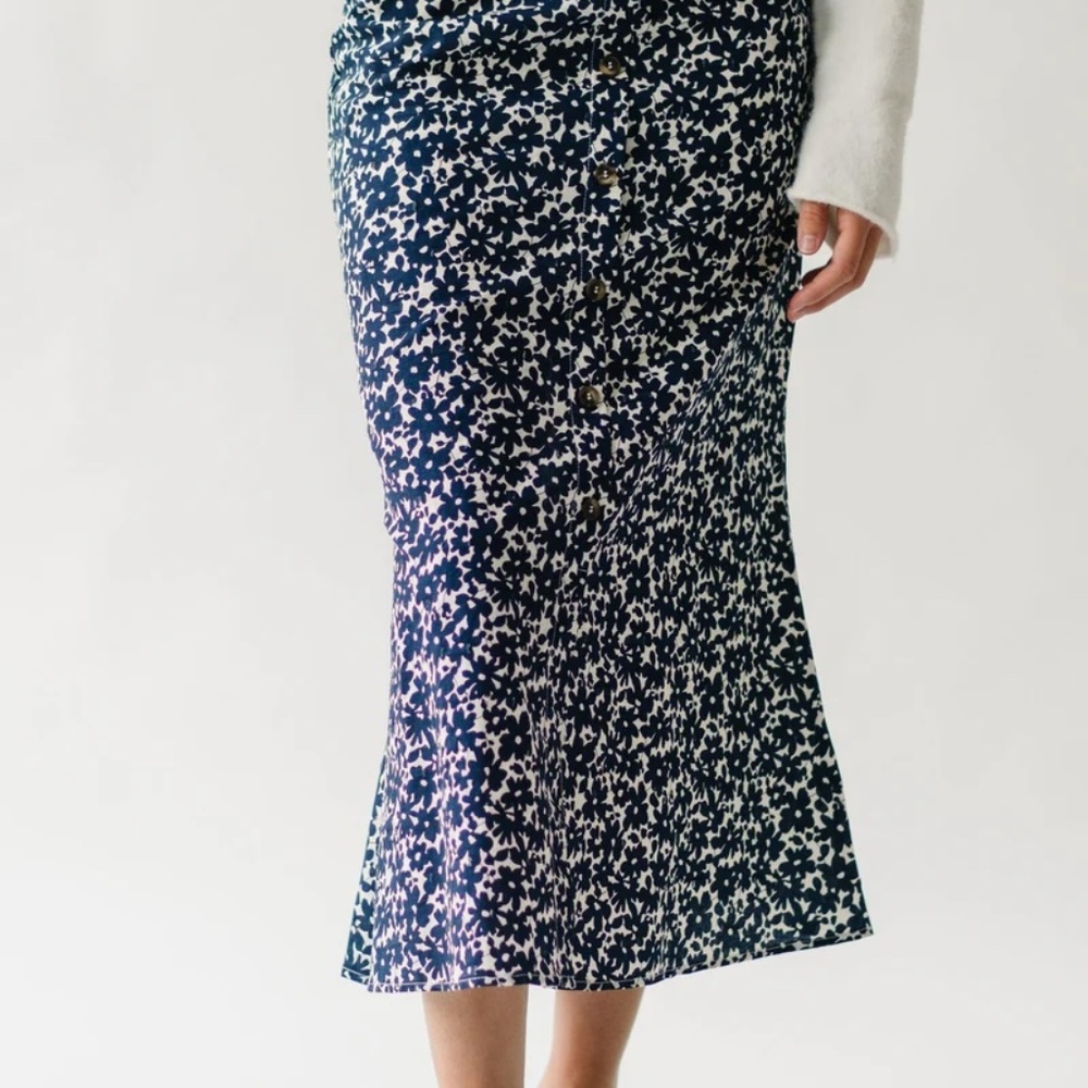 Piper and Scoot - The Boyden Floral Midi Skirt in Navy XXL